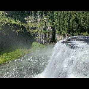 Meet your Posher, Whitney